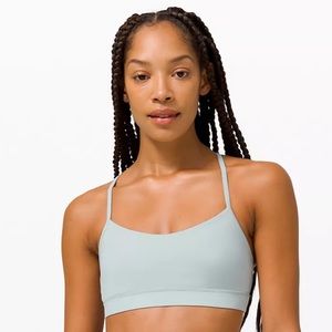 lululemon flow y nulu sports bra NWOT